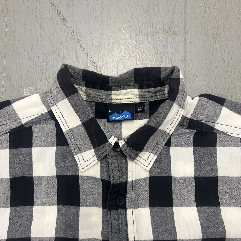 Kavu Men's Plaid Black and White Short Sleeve‎ Button Up Shirt Size Large